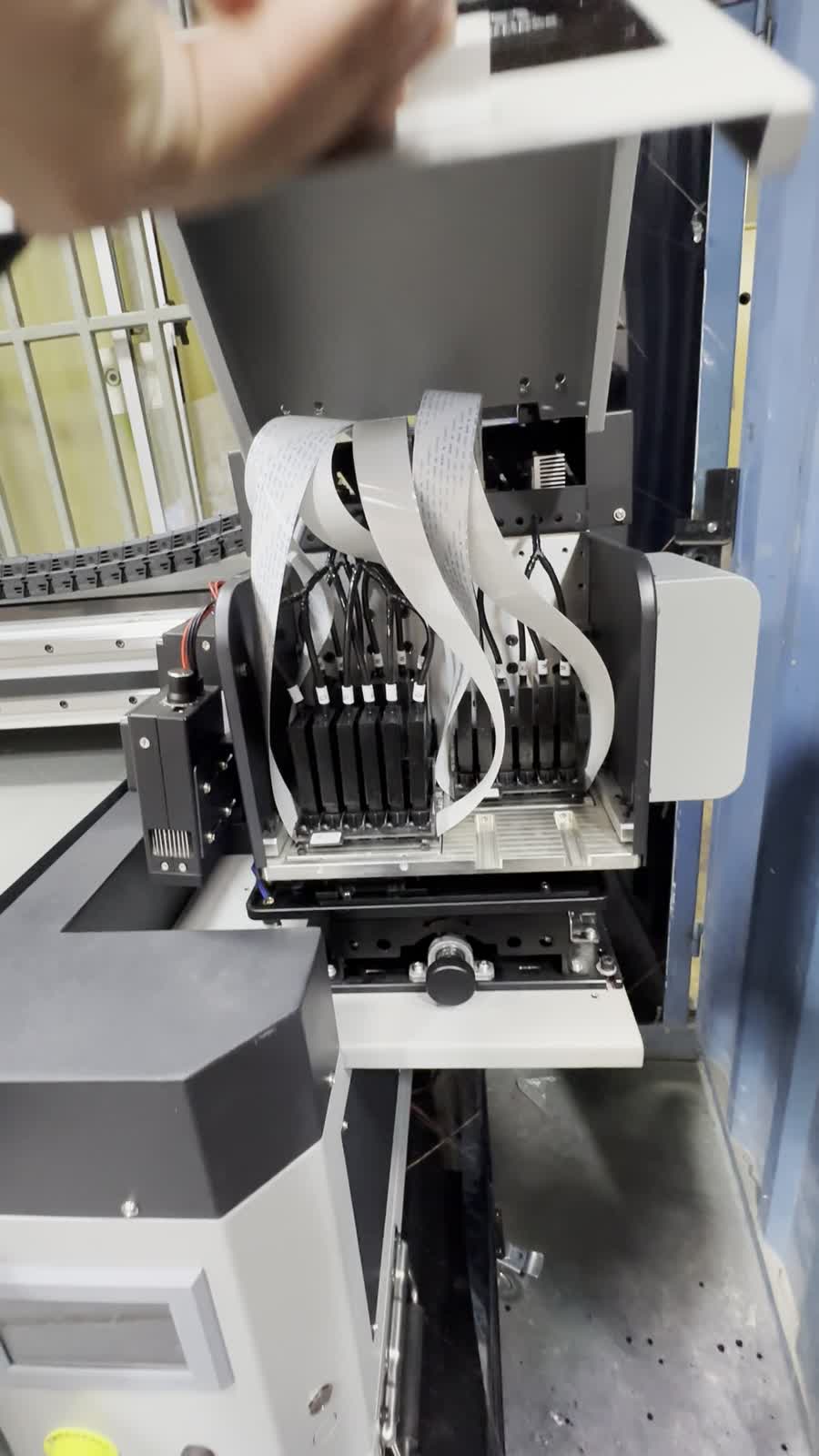 Detalle de los cabezales de la impresora DTF UV